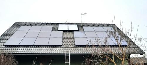 Reference FVE s dobíjecí stanici pro elektromobil a GreenBoxem - Pržno